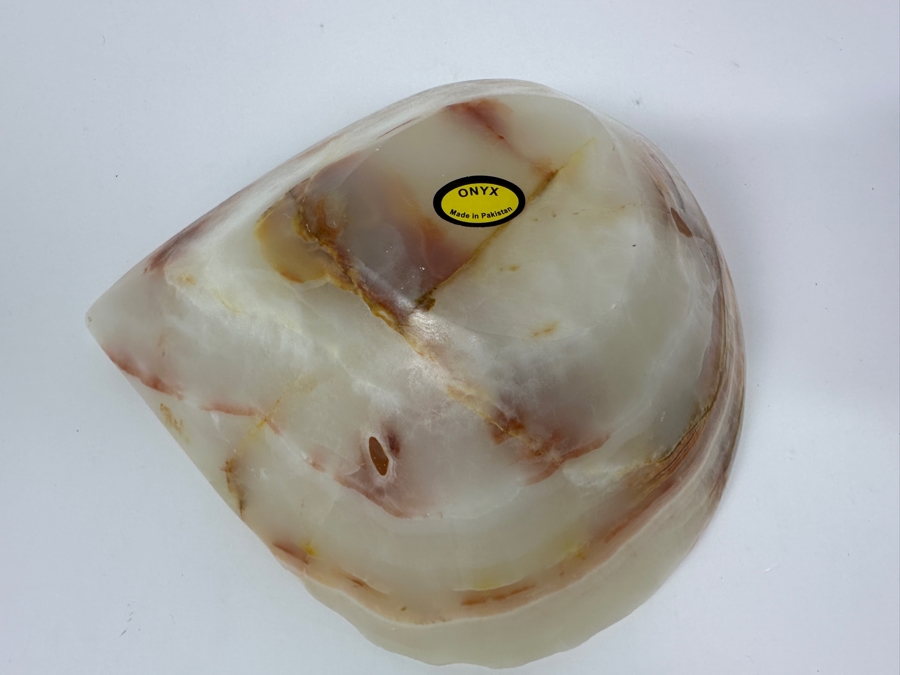 Carved Onyx Bowl Made In Pakistan 10.5W X 9D X 3H [Photo 6]