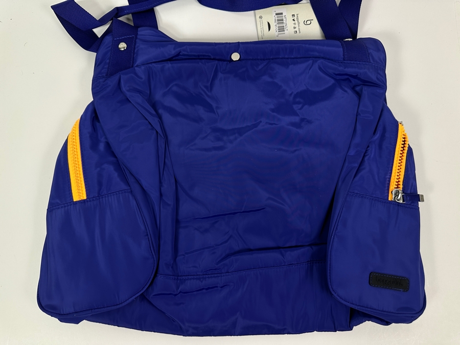 New Baggalini Motivate Blue Yoga Tote 16'W x 4'D x 14'H [Photo 4]