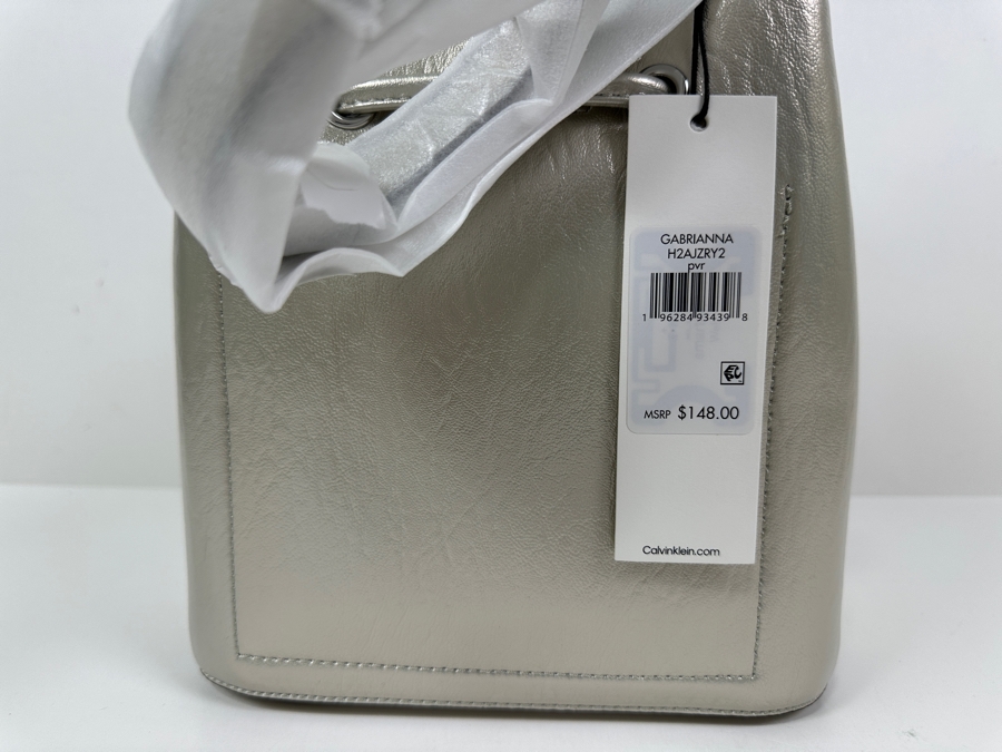 New Calvin Klien Gabrianna Bucket Handbag 8'W x 5'D x 8'H [Photo 7]