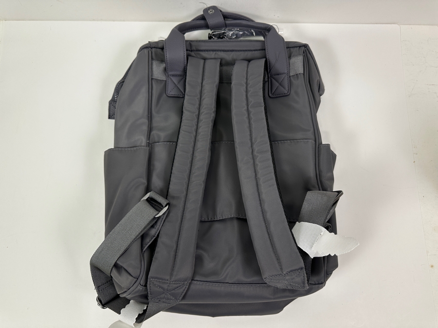New Baggalini Water Resistant Soho Backpack 12'W x 5'D x 15'H [Photo 4]
