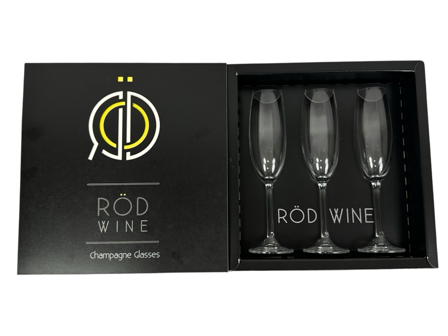 New Box Of Three Rod Wine Champagne Glasses [Photo 1]