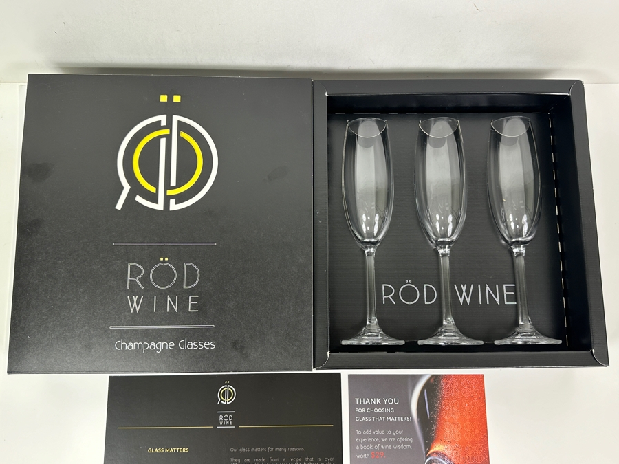 New Box Of Three Rod Wine Champagne Glasses [Photo 3]