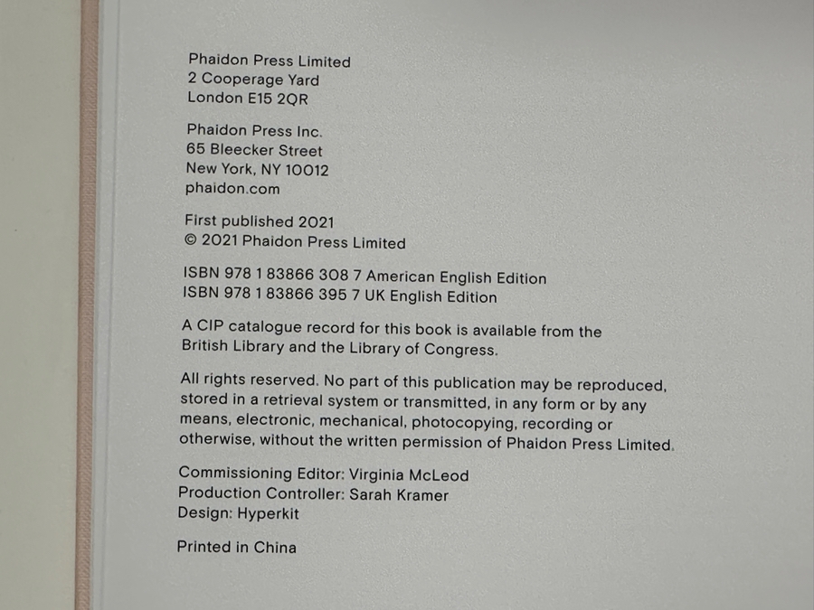 First Edition Hardcover Book Living In Color: Color In Contemporary Interior Design Phaidon [Photo 8]