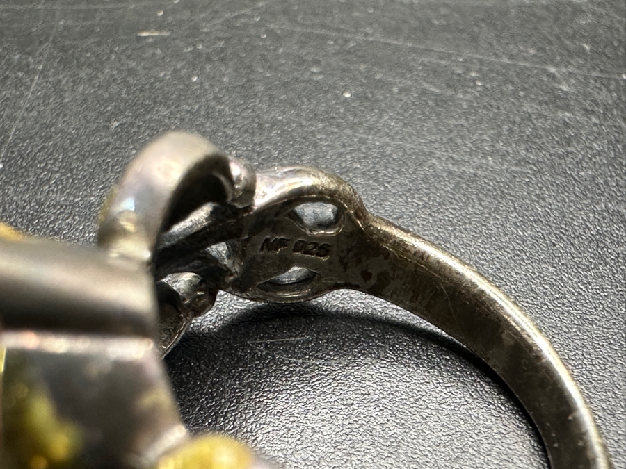 Pair Of Sterling Silver Rings L Size 7.5 / R Size 6.5 Total Weight 13.2g [Photo 7]