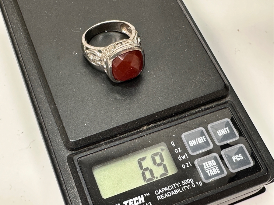 Pair Of Sterling Silver Rings L Size 7.5 / R Size 6.5 Total Weight 13.2g [Photo 15]