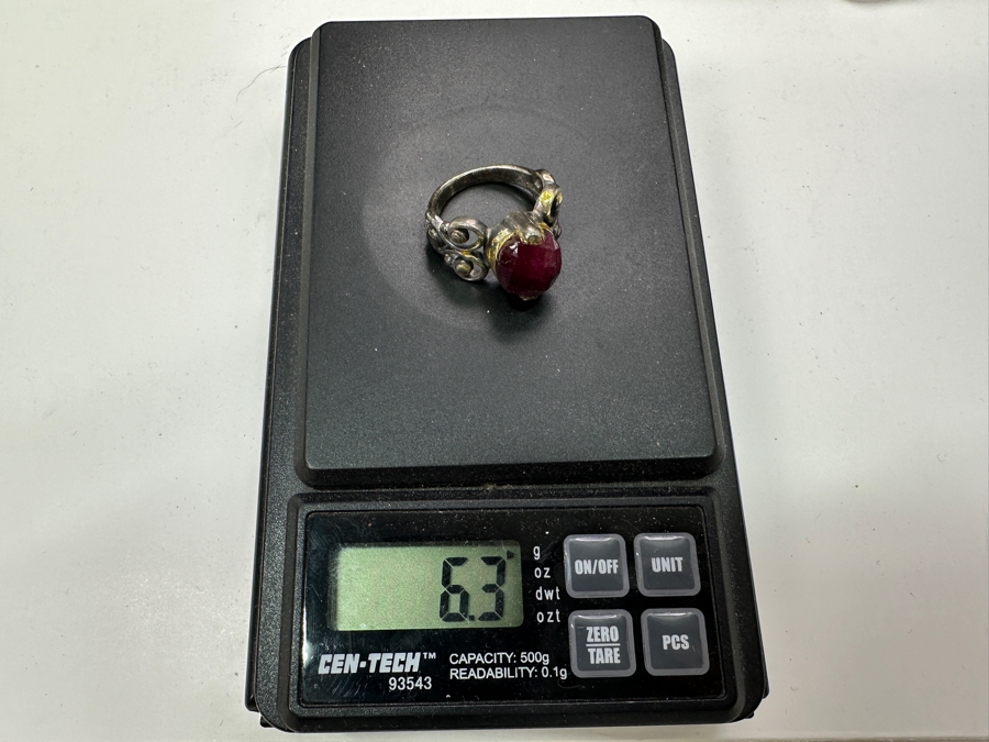 Pair Of Sterling Silver Rings L Size 7.5 / R Size 6.5 Total Weight 13.2g [Photo 9]