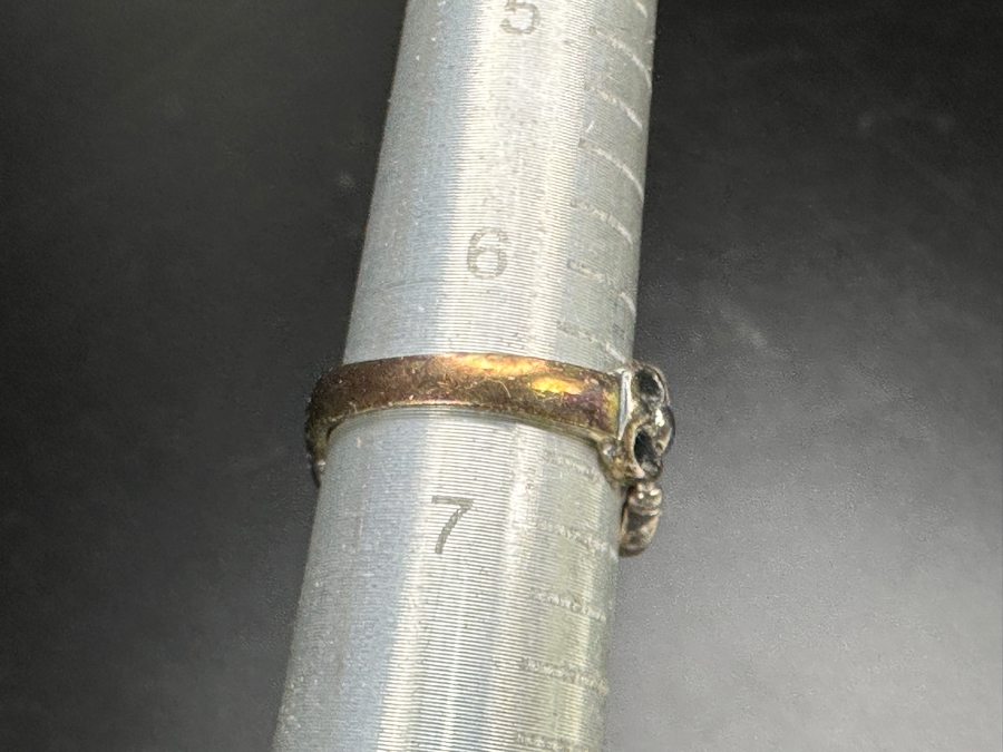 Pair Of Sterling Silver Rings L Size 7.5 / R Size 6.5 Total Weight 13.2g [Photo 8]