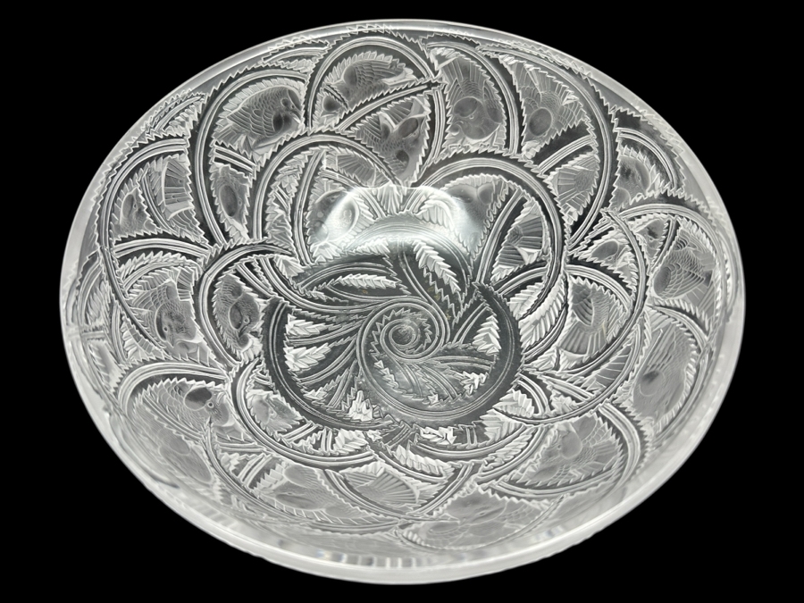 Lalique Crystal France Pinsons Frosted Crystal Bowl 9.25'W X 3 5/8'H [Photo 10]