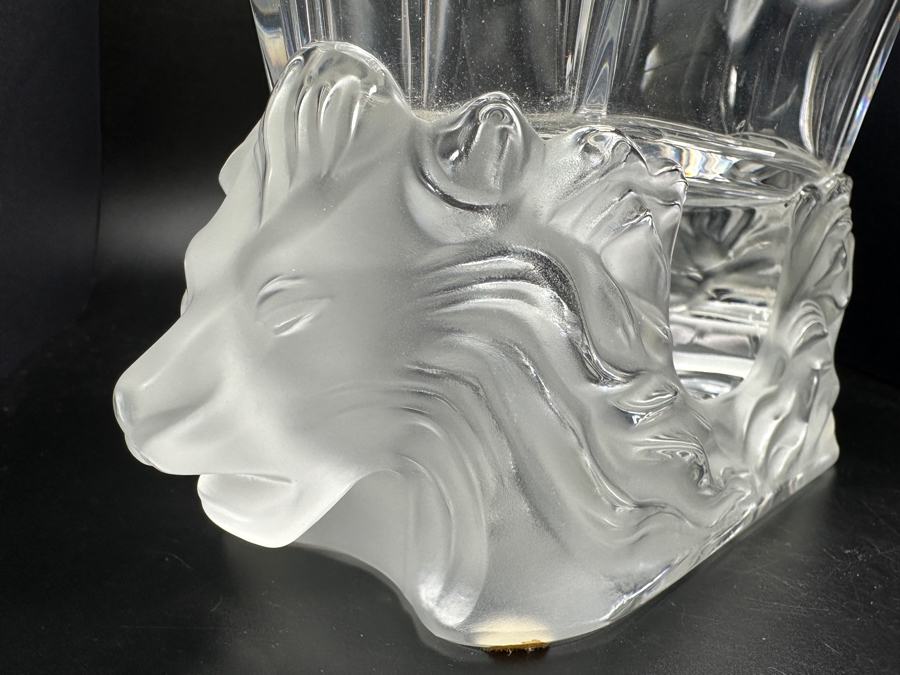 Lalique Crystal France Venise Bowl With Frosted Lion Heads At The Base 8.5'W X 6.25'H [Photo 9]