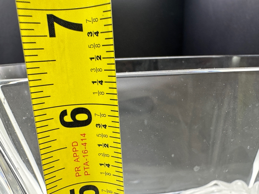 Lalique Crystal France Venise Bowl With Frosted Lion Heads At The Base 8.5'W X 6.25'H [Photo 14]