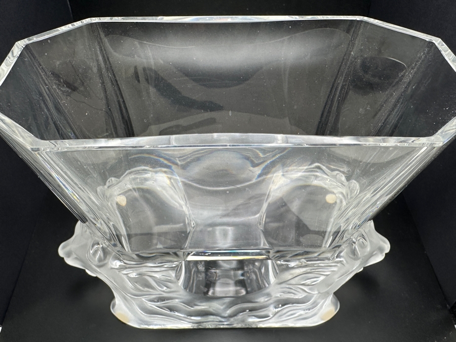 Lalique Crystal France Venise Bowl With Frosted Lion Heads At The Base 8.5'W X 6.25'H [Photo 8]