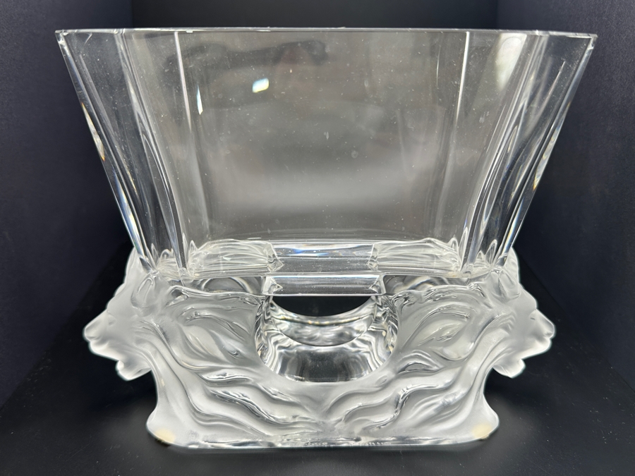 Lalique Crystal France Venise Bowl With Frosted Lion Heads At The Base 8.5'W X 6.25'H [Photo 4]