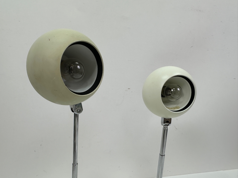 Pair Of White Lytegem Desk Lamps By Michael Lax for Lightolier [Photo 5]