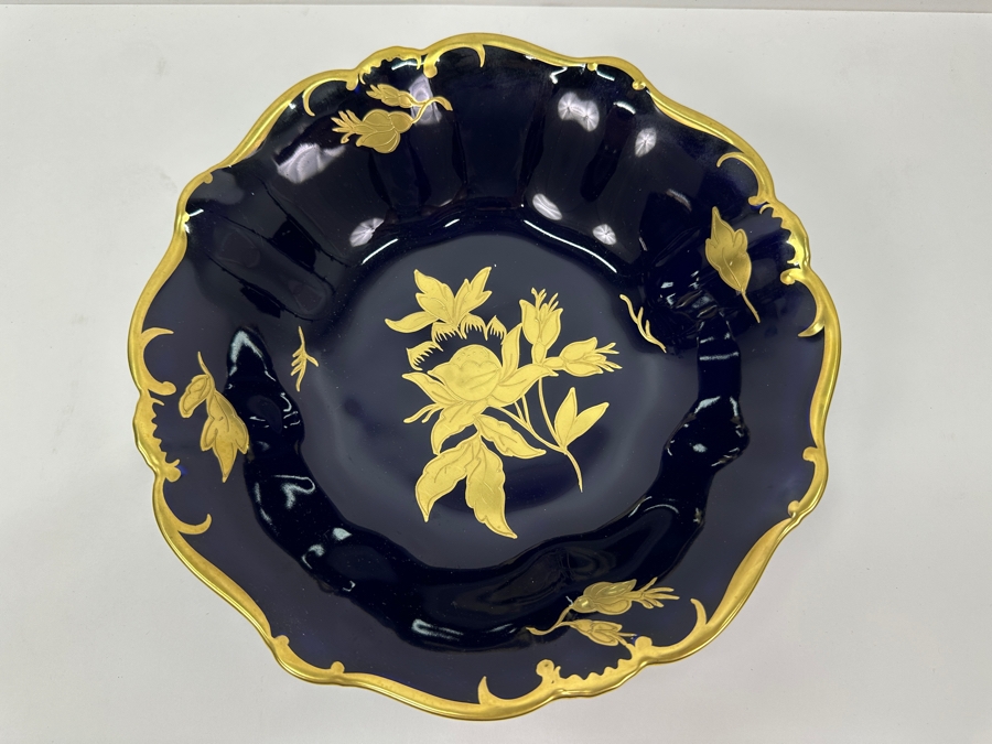 10' Footed Porcelain Bowl By Graf Von Henneberg Made In Germany [Photo 2]