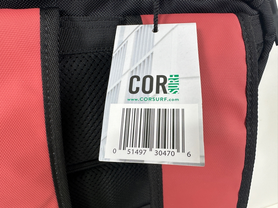 New Cor Surf Island Hopper Travel Baclpack Backpack 28L Retails $99 [Photo 4]