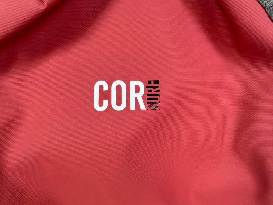 New Cor Surf Island Hopper Travel Baclpack Backpack 28L Retails $99 [Photo 2]