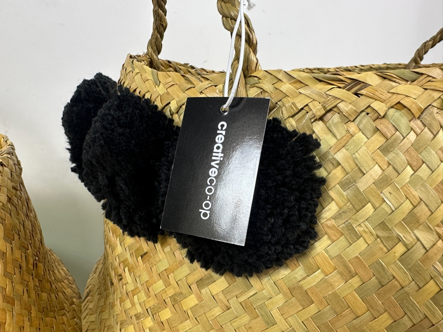 New Pair Of Large Collapsible Baskets [Photo 3]