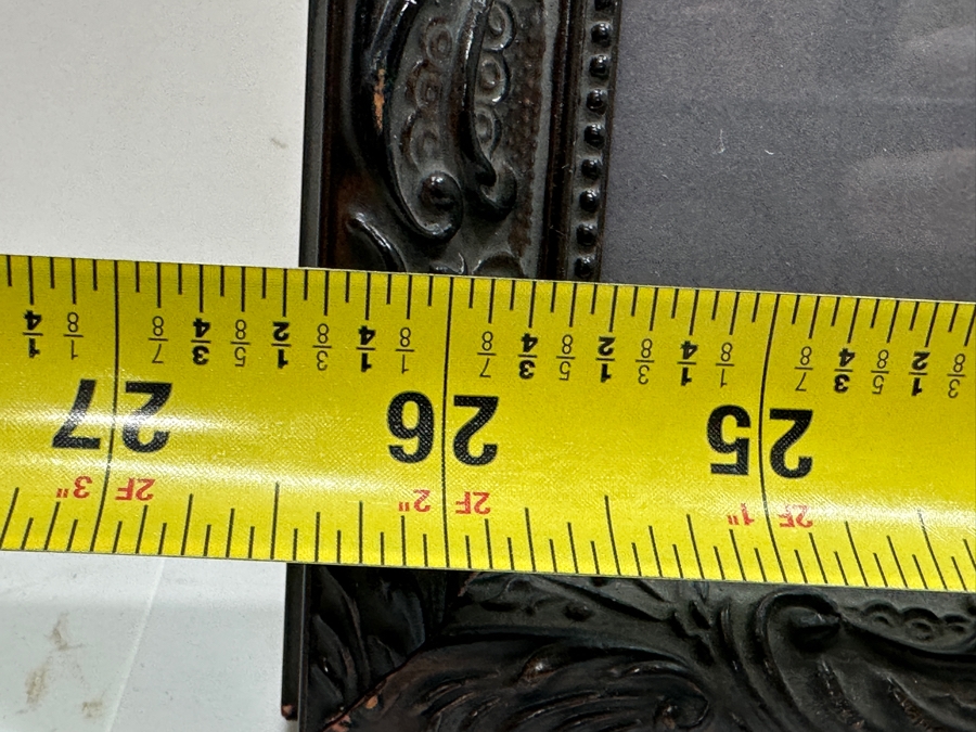 Set Of Three Antique Engravings Of English Queens: Queen Elizabeth At Tilbury Fort, Catherine Of Aragon Queen To Henry 6th And Katherine Of Valois Queen To Henry 5th - Each Measures 6 X 8.5 - Frame Measures 26.5 X 15 [Photo 22]