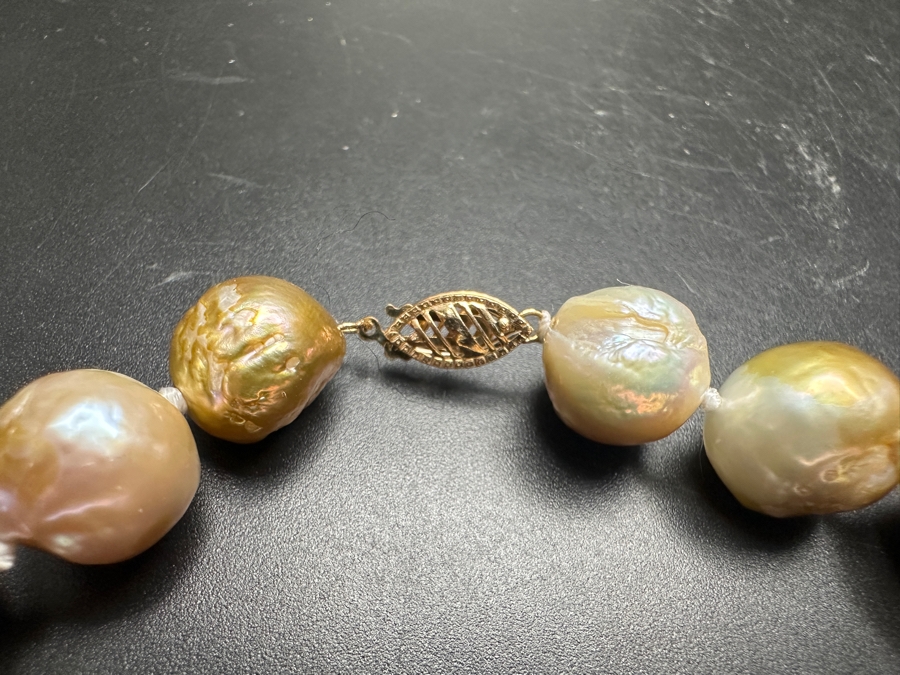 Baroque Pearl 18' Necklace With 18k Gold Clasp [Photo 6]