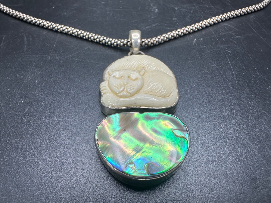 Sterling Silver Carved Cat Pendant With 24' Sterling Silver Necklace 19.8g [Photo 3]