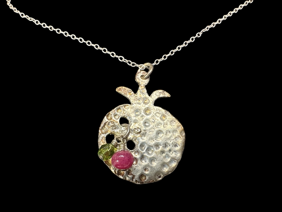 Sterling Silver Pendant With 16' Sterling Silver Chain Necklace 5.3g [Photo 1]