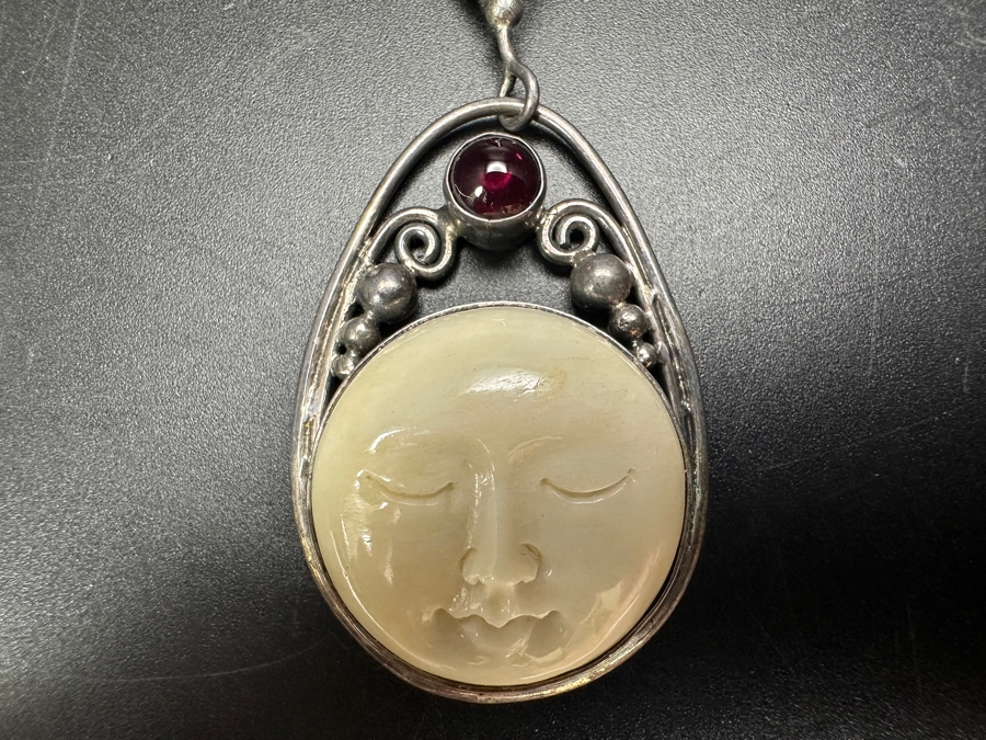 Handmade Sterling Silver Carved Moon Pendant With Stone 15g [Photo 3]