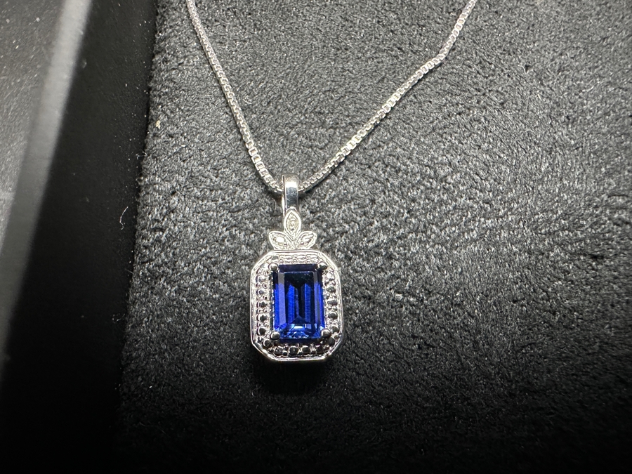 New Sterling Silver Necklace With Pendant And Matching Earrings [Photo 4]