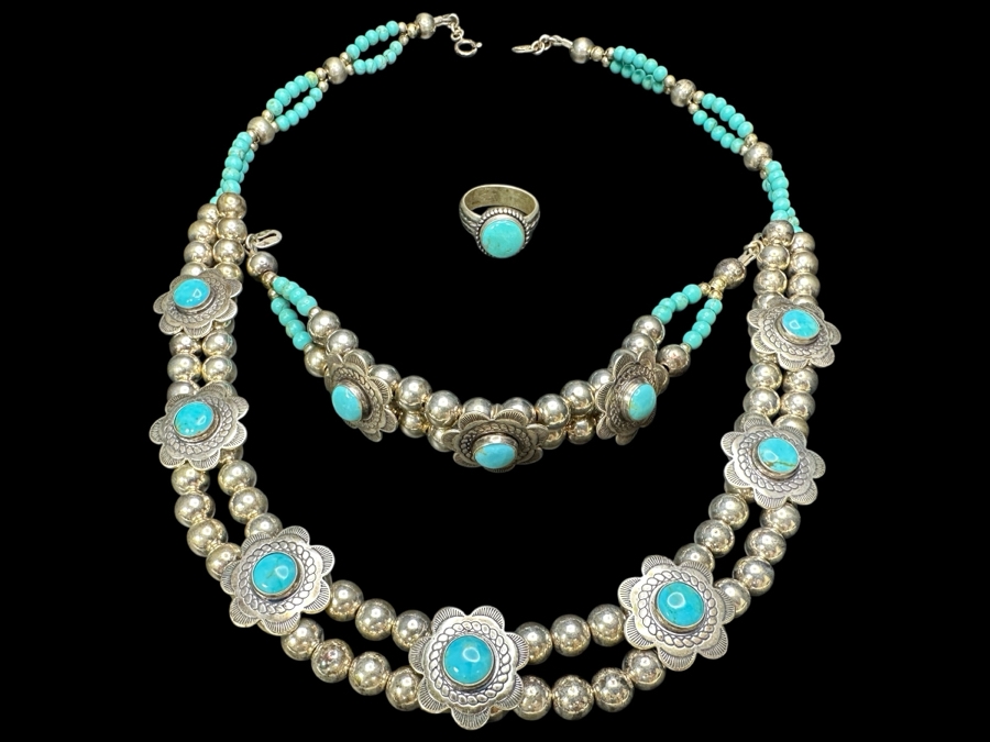 Vintage Sterling Silver And Turquoise 19' Necklace, 7' Bracelet And Ring Size 6.5 Total Weight 78.2g