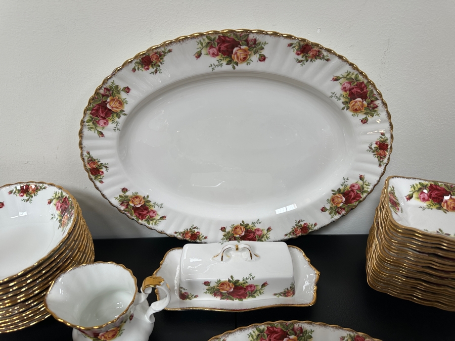 Huge Set Of Royal Albert Bone China From England Old Country Roses China Set - Appears To Be Never Used [Photo 4]