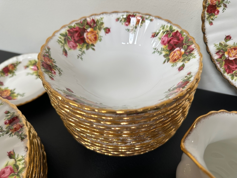 Huge Set Of Royal Albert Bone China From England Old Country Roses China Set - Appears To Be Never Used [Photo 17]