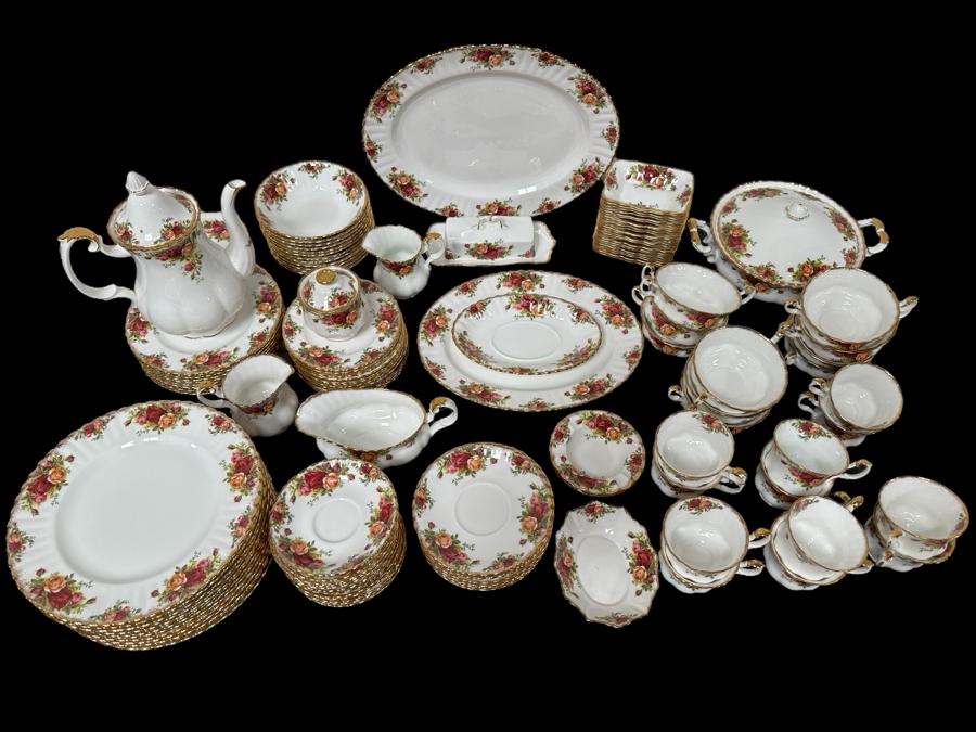 Huge Set Of Royal Albert Bone China From England Old Country Roses China Set - Appears To Be Never Used [Photo 1]
