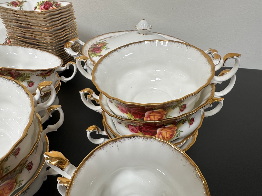 Huge Set Of Royal Albert Bone China From England Old Country Roses China Set - Appears To Be Never Used [Photo 11]