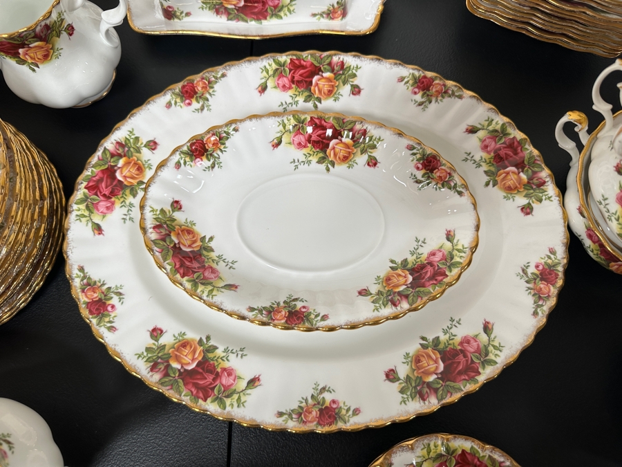 Huge Set Of Royal Albert Bone China From England Old Country Roses China Set - Appears To Be Never Used [Photo 15]