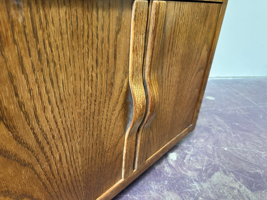 Mid-Century Modern LANE Furniture Side Table Cabinet 26W X 26D X 20H [Photo 8]