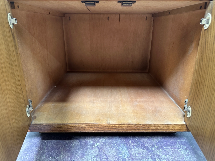 Mid-Century Modern LANE Furniture Side Table Cabinet 26W X 26D X 20H [Photo 10]