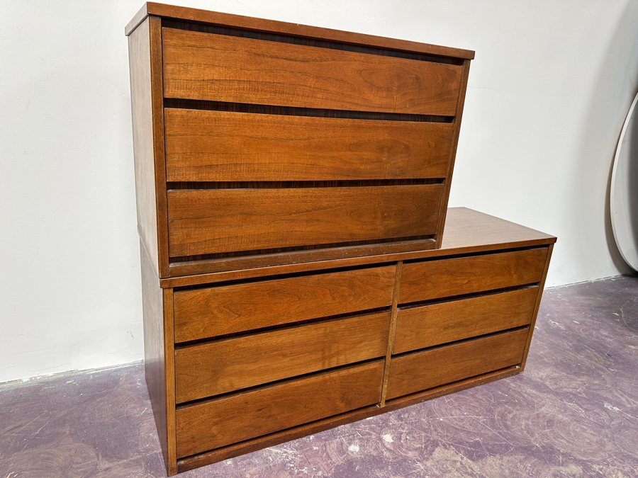 Mid-Century Modern Basset Furniture 6-Drawer Chest Of Drawers Dresser 52W X 18D X 21.5H & 3-Drawer Chest Of Drawer Dresser 32W X 18D X 21.5H [Photo 6]
