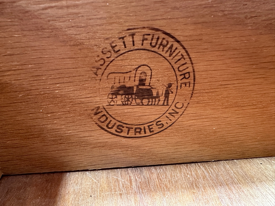 Mid-Century Modern Basset Furniture 6-Drawer Chest Of Drawers Dresser 52W X 18D X 21.5H & 3-Drawer Chest Of Drawer Dresser 32W X 18D X 21.5H [Photo 11]