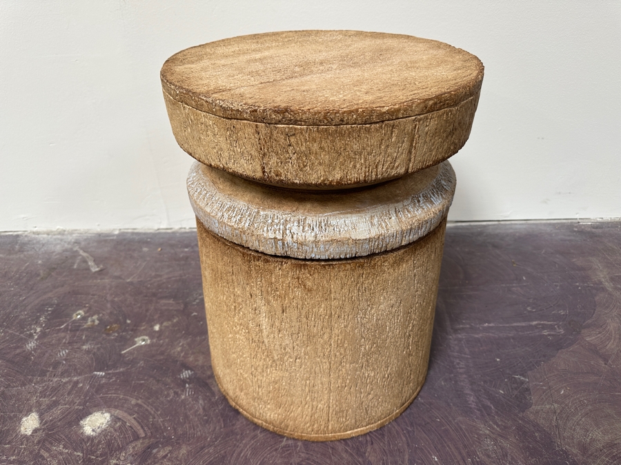 Solid Wood Side Table 15.5W X 20H [Photo 4]