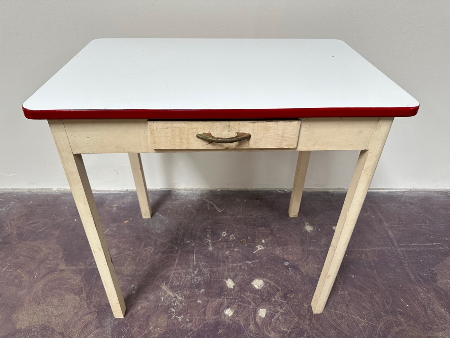 Vintage Enamel Top Kitchen Table 32W X 21D X 30H [Photo 4]