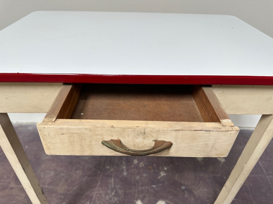 Vintage Enamel Top Kitchen Table 32W X 21D X 30H [Photo 5]