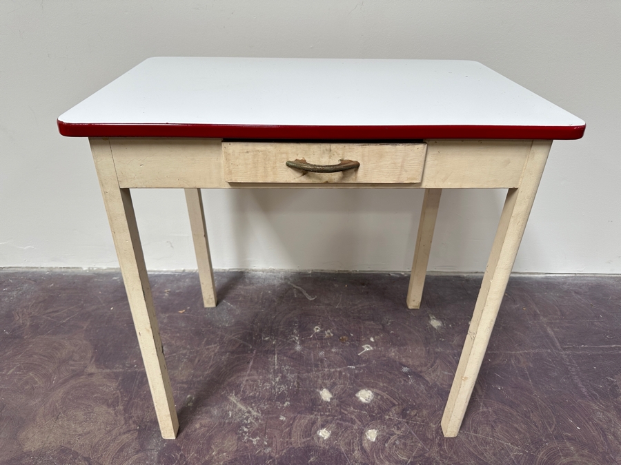 Vintage Enamel Top Kitchen Table 32W X 21D X 30H [Photo 3]