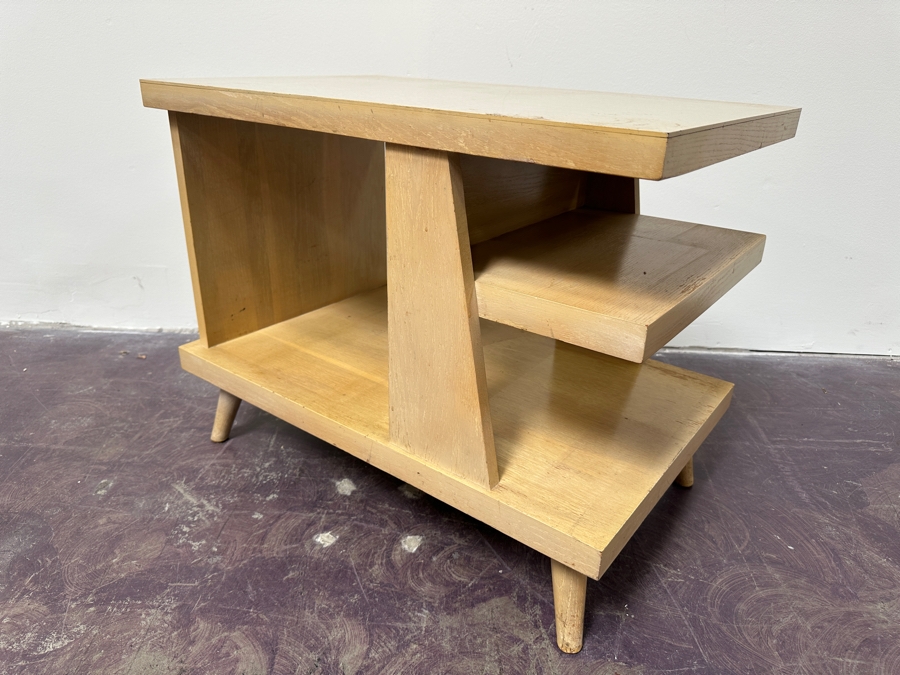 Mid-Century Modern Side End Table 18W X 28D X 22H [Photo 3]