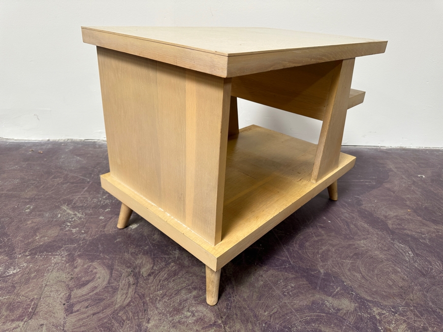 Mid-Century Modern Side End Table 18W X 28D X 22H [Photo 7]
