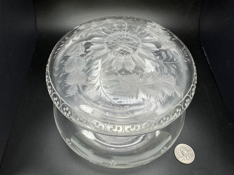 Just Added - Etched Murano Glass Round Box With Lid Made In Italy 4.5H [Photo 2]