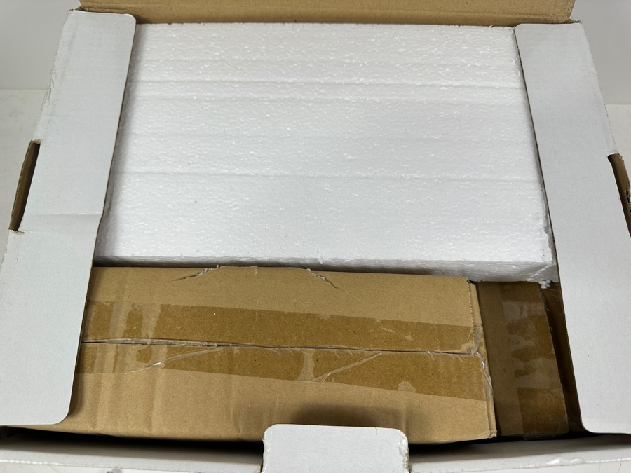 Just Added - New Studio California Laurie Gates 16 Piece Stoneware Dinnerware Set Luminescent Anza [Photo 7]