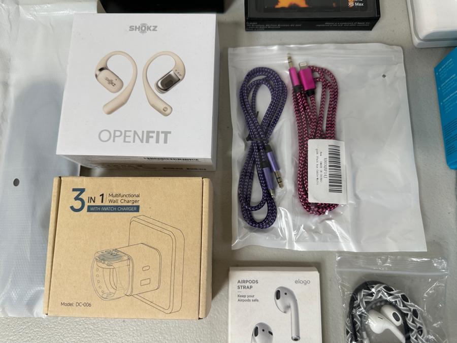 Just Added - Various New Cellphone Accessories And Electronics [Photo 5]