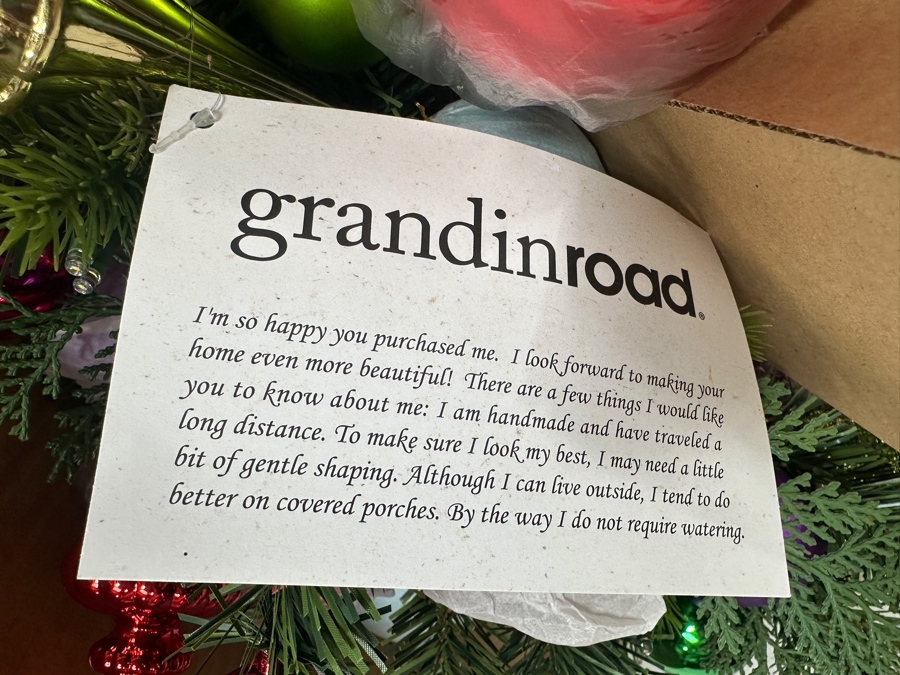 Just Added - New Grandin Road LED Lighted Christmas Wreath 24W [Photo 3]