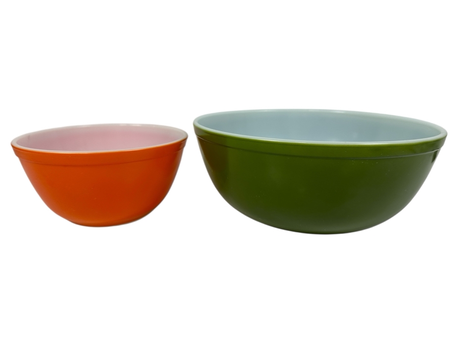 Just Added - Vintage Pyrex Mixing Bowls 10.25'W & 7.25'W