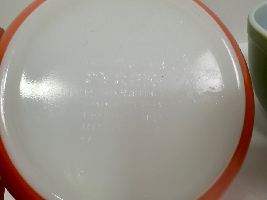 Just Added - Vintage Pyrex Mixing Bowls 10.25'W & 7.25'W [Photo 7]