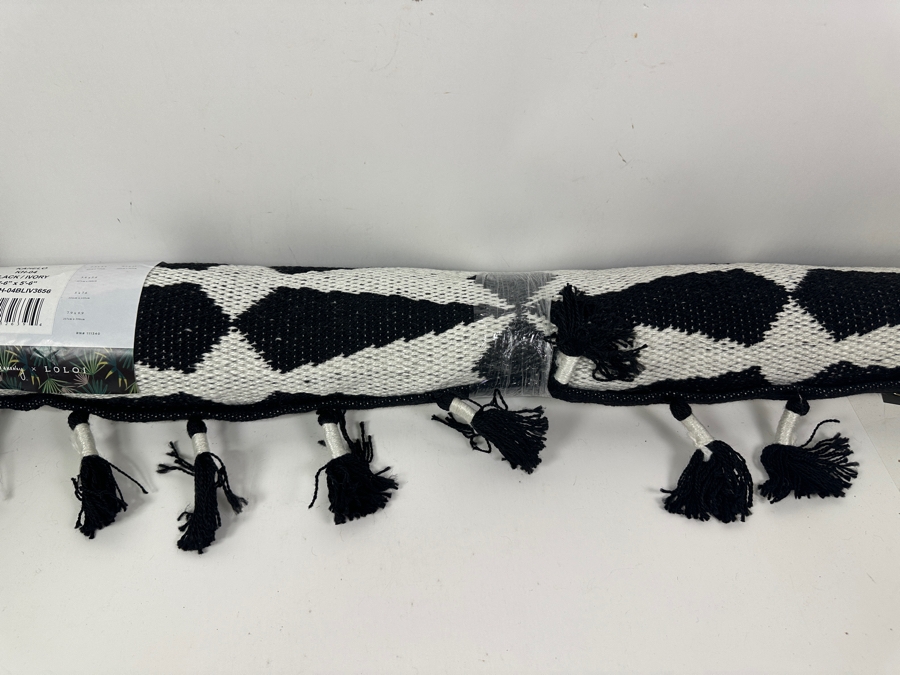 Just Added - New Justina Blakeney Loloi Black / Ivory Area Rug 3'6' X 5'6' [Photo 4]